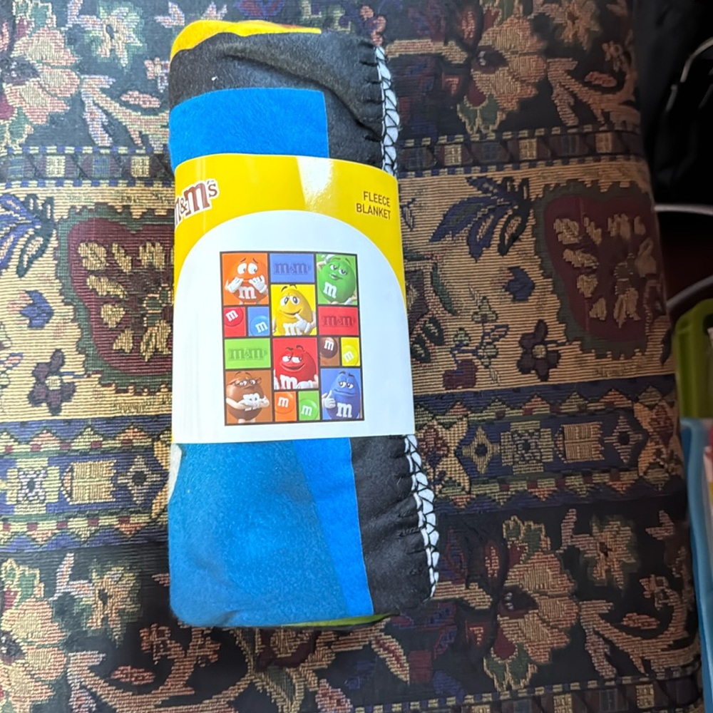 NEW - M&M’s 50 x 60 polyester fleece blanket